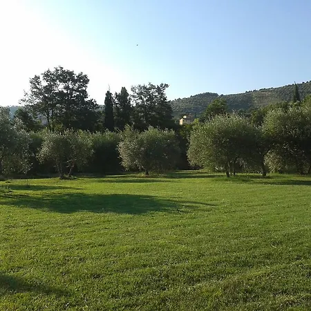 לינה וארוחת בוקר Casa Soleluna